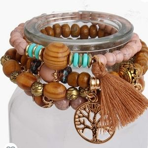 🔥2/$20🔥Bohemian Bracelet w. Tassel + 2 Gold Plated Hair Clips